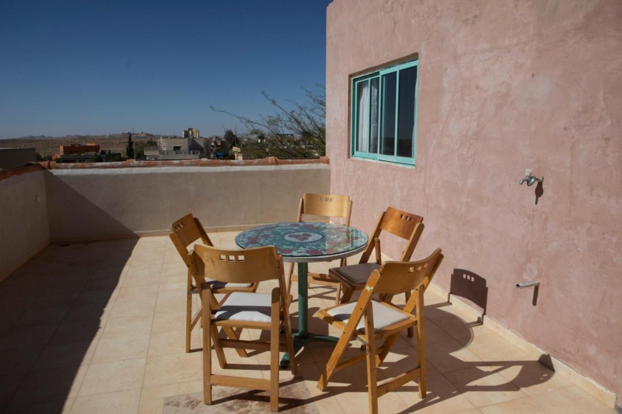 על הגג Hotell Mitzpe Ramon Eksteriør bilde