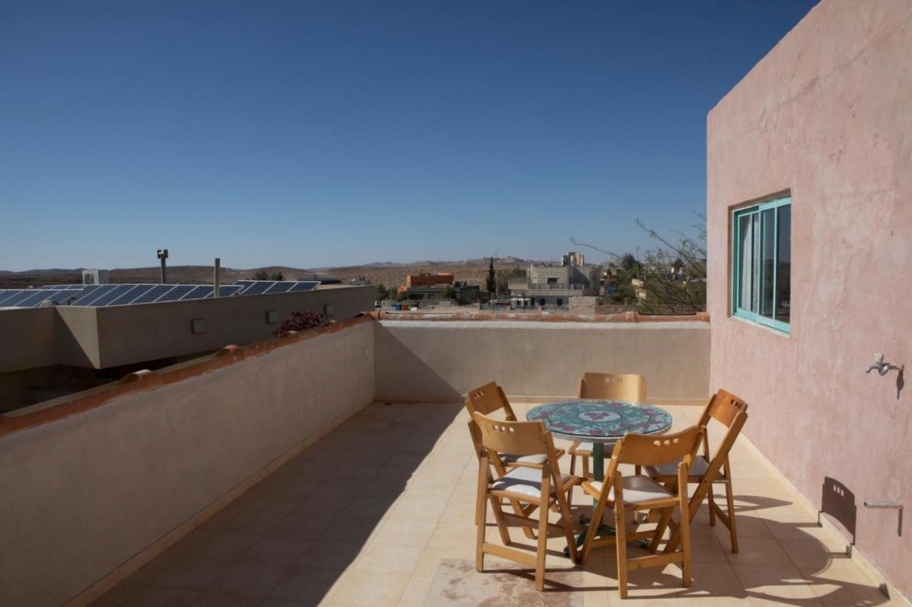 על הגג Hotell Mitzpe Ramon Eksteriør bilde